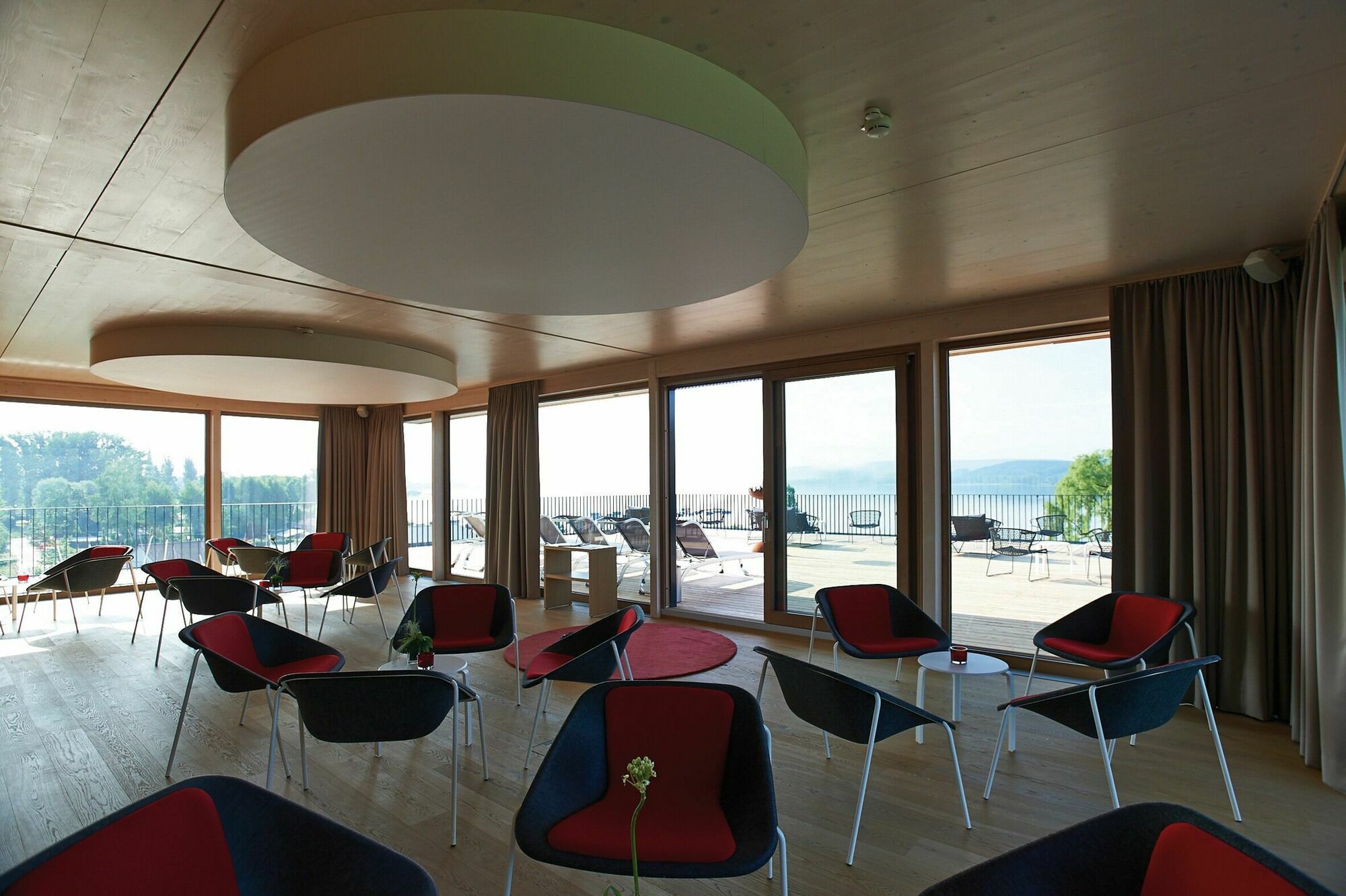 Отель Bora Hotsparesort Радольфцелль (Бодензее)